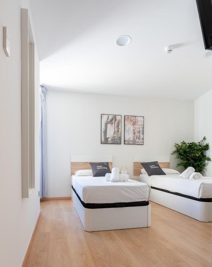 Limehome Barcelona Carrer De Fontcoberta - Digital Access מראה חיצוני תמונה