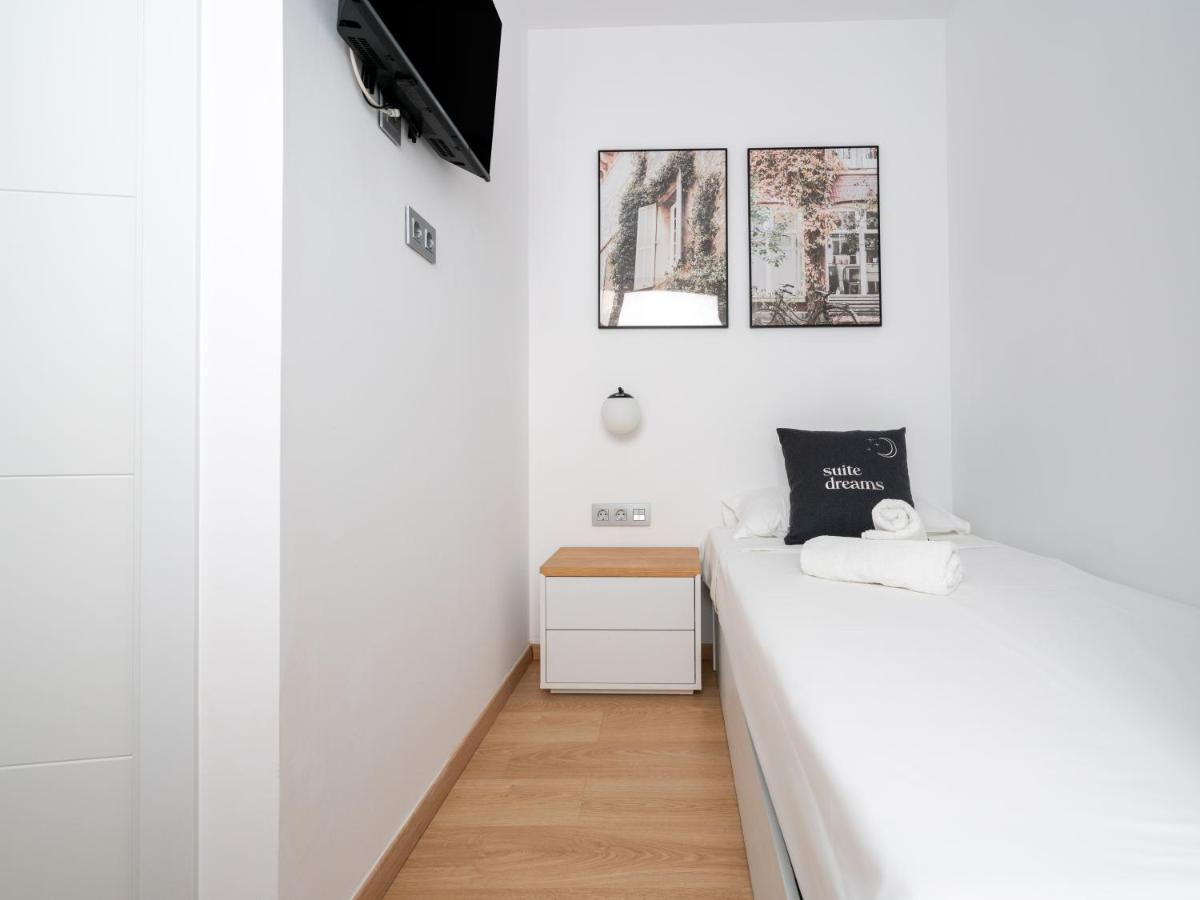 Limehome Barcelona Carrer De Fontcoberta - Digital Access מראה חיצוני תמונה